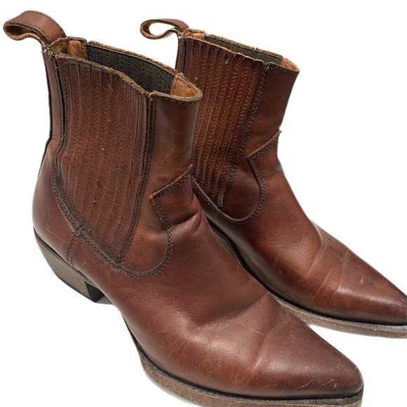 ***SOLD****Frye Cognac Sacha Chelsea Boots - Picture 2 of 6